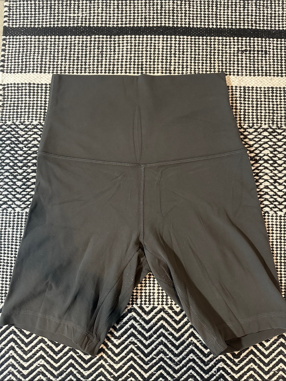 Lululemon Super-High Rise Align Short 6” - Grey